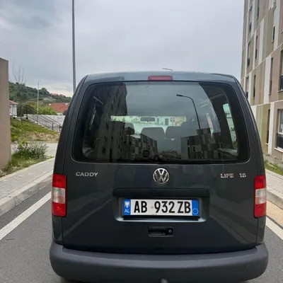 Volkswagen Caddy 2006 në shitje