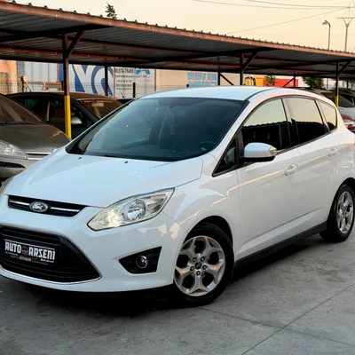 Ford C-MAX 2012 në shitje
