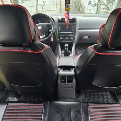 Volkswagen Golf 2007 në shitje