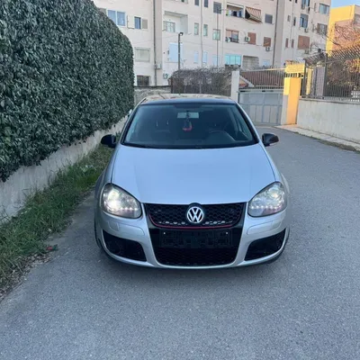 Volkswagen Golf 2007 në shitje