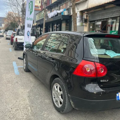 Volkswagen Golf 2007 në shitje