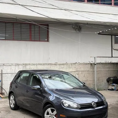Volkswagen Golf 2010 në shitje