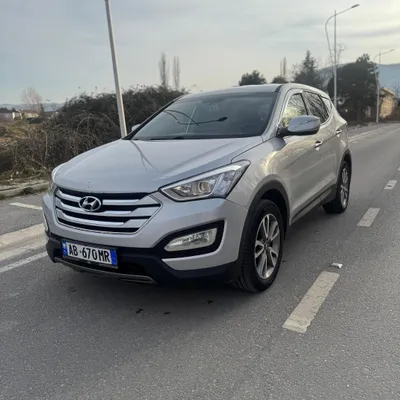 Hyundai Santa Fe 2013 në shitje
