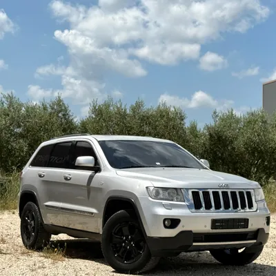 Jeep Grand Cherokee 2013 në shitje