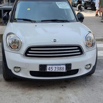 Mini Countryman 2014 në shitje