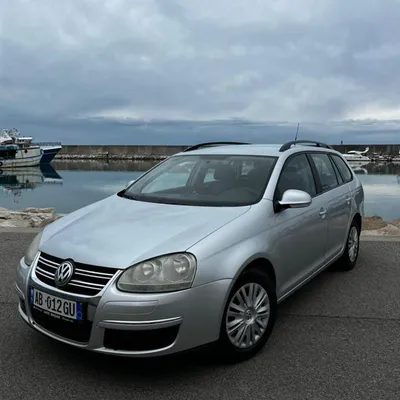 Volkswagen Golf 2008 në shitje