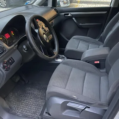 Volkswagen Touran 2005 në shitje