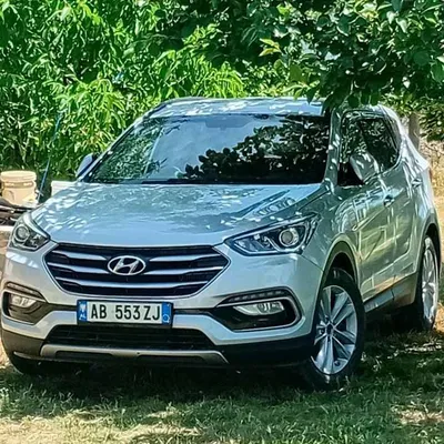 Hyundai Santa Fe 2016 në shitje