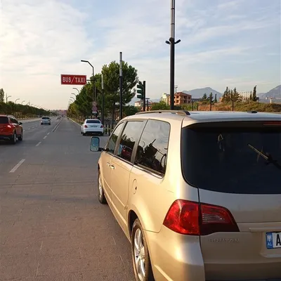 Volkswagen Routan 2009 në shitje