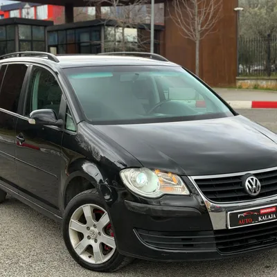 Volkswagen Touran 2008 në shitje