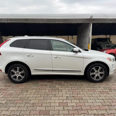 Volvo XC60 2015 në shitje