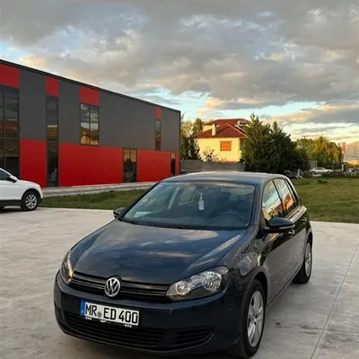 Volkswagen Golf 2009 në shitje