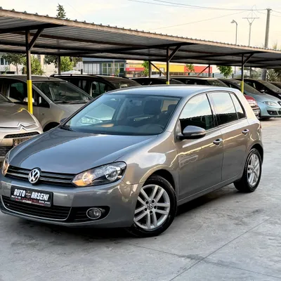Volkswagen Golf 2010 në shitje
