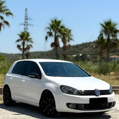 Volkswagen Golf 2011 në shitje
