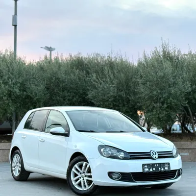 Volkswagen Golf 2010 në shitje