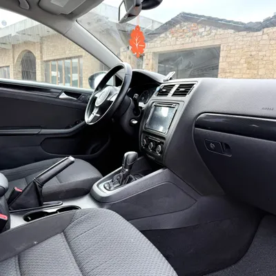Volkswagen Jetta 2012 në shitje