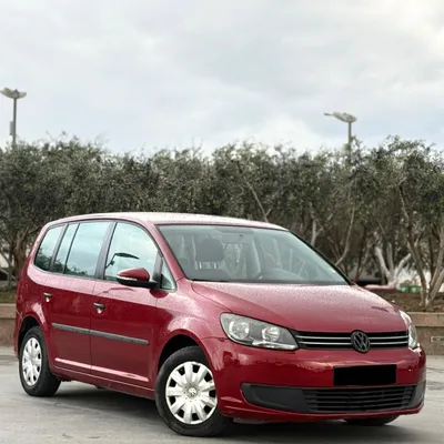 Volkswagen Touran 2011 në shitje