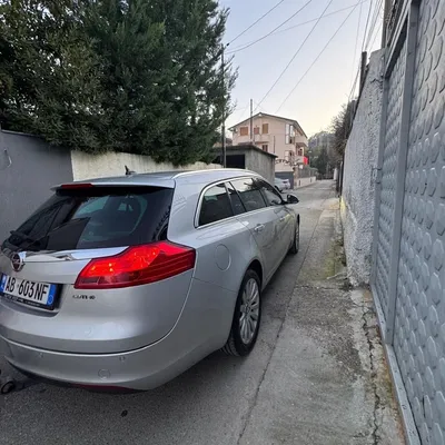 Opel Insignia 2012 në shitje