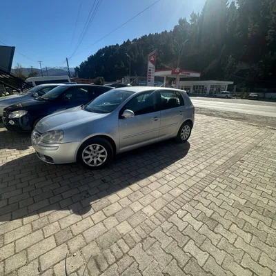 Volkswagen Golf 2005 në shitje