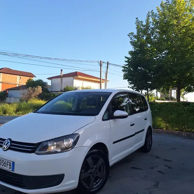 Volkswagen Touran 2013 në shitje