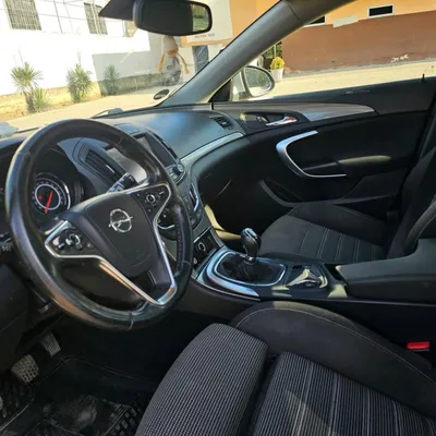 Opel Insignia 2015 në shitje