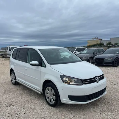 Volkswagen Touran 2015 në shitje