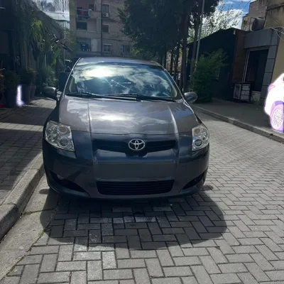 Toyota Auris 2010 në shitje