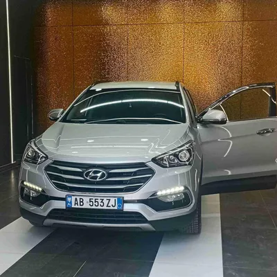 Hyundai Santa Fe 2016 në shitje
