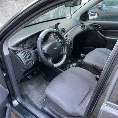 Ford Focus 2001 në shitje