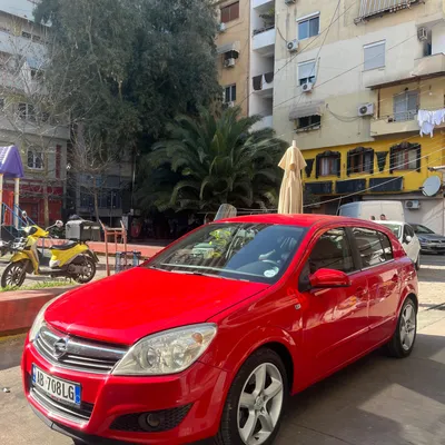 Opel Astra 2008 në shitje