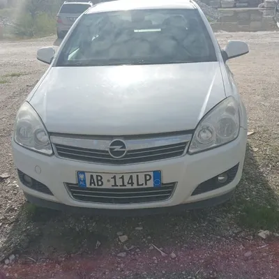 Opel Astra 2010 në shitje