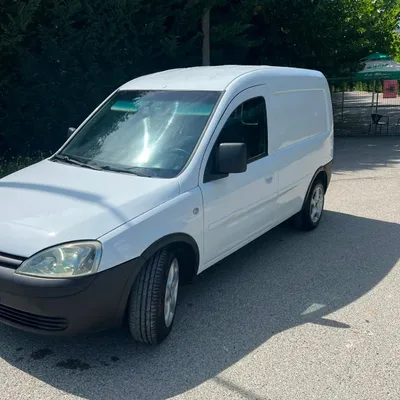 Opel Combo 2010 në shitje