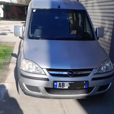 Opel Combo 2009 në shitje