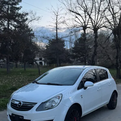 Opel Corsa 2011 në shitje