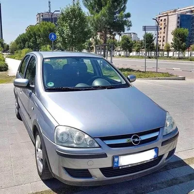 Opel Corsa 2004 në shitje
