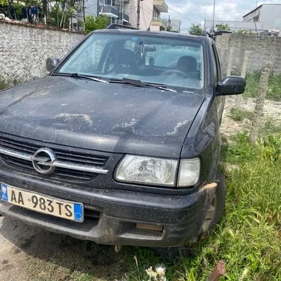 Opel Frontera 2002 në shitje
