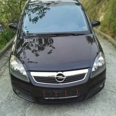 Opel Zafira 2005 në shitje
