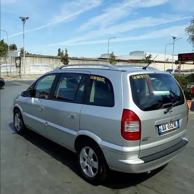 Opel Zafira 2008 në shitje