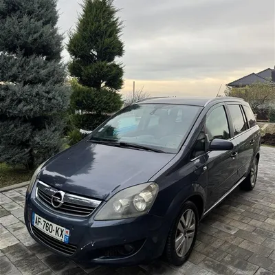 Opel Zafira 2008 në shitje