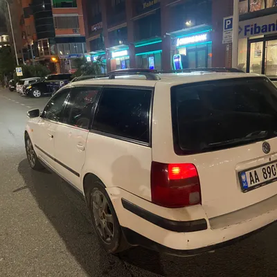 Volkswagen Passat 2000 në shitje