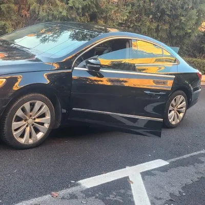 Volkswagen Passat CC 2012 në shitje