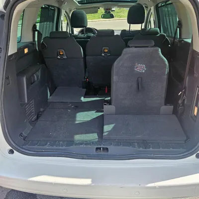 Peugeot 5008 2011 në shitje