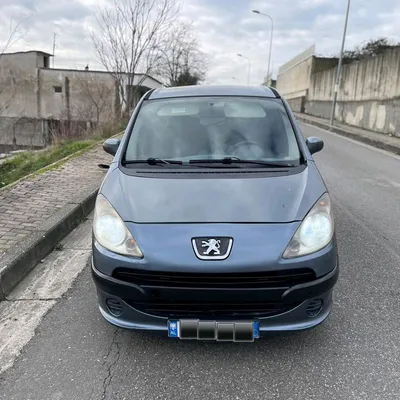 Peugeot 1007 2006 në shitje