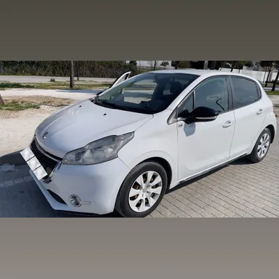 Peugeot 208 2012 në shitje