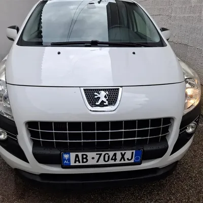 Peugeot 3008 2012 në shitje