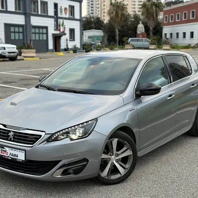 Peugeot 308 2015 në shitje