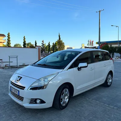 Peugeot 5008 2010 në shitje