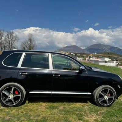 Porsche Cayenne 2004 në shitje