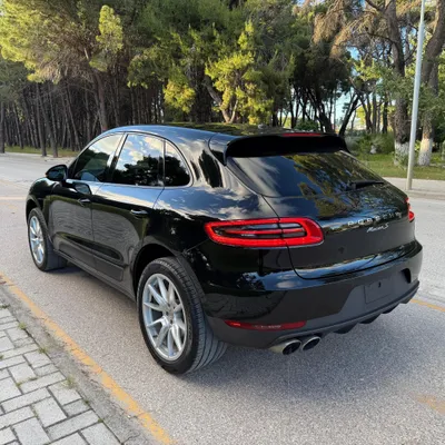 Porsche Macan 2016 në shitje