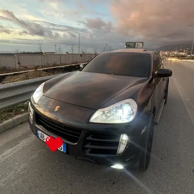 Porsche Cayenne 2009 në shitje